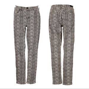 BLANK-NYC The Reade Crop Skinny Jeans 27 Gray Snake Print Cropped Denim Pants